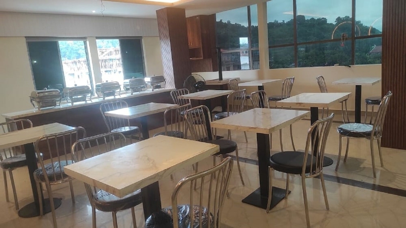Imagen del bar/restaurante del Hotel Hi city Inn Near ISBT. Foto 5
