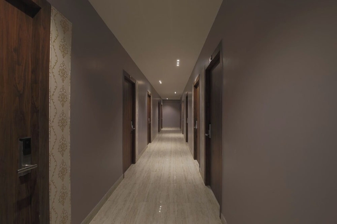 Imagen de los interiores del Hotel Hi city Inn Near ISBT. Foto 16