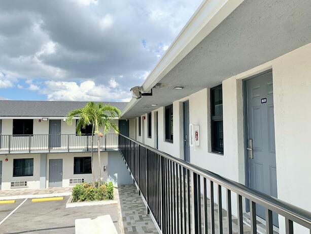 Imagen general del Hotel Hialeah Airport Motel. Foto 6