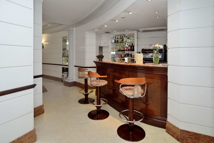 Imagen del bar/restaurante del Hotel Hiberia. Foto 7