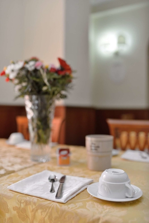 Imagen del bar/restaurante del Hotel Hiberia. Foto 8