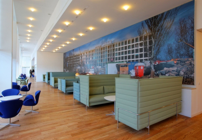 Imagen de los interiores del Hotel Hiberus. Foto 10