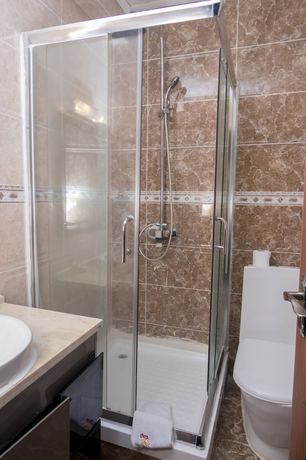 Imagen de la habitación del Hotel Hibiscus Louis. Foto 8