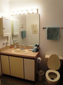 Imagen general del Hotel Hibiscus Oceanfront Resort. Foto 7