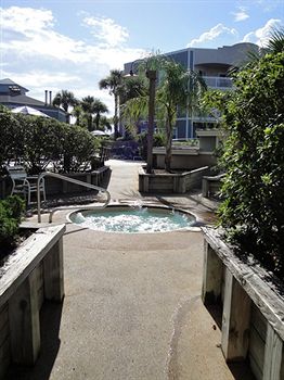 Imagen general del Hotel Hibiscus Oceanfront Resort. Foto 12