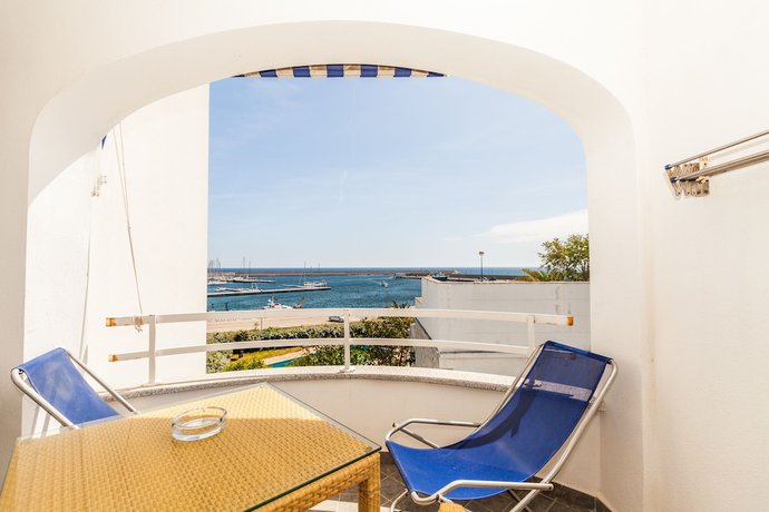 Imagen de la habitación del Hotel Hibiscus Residence. Foto 2