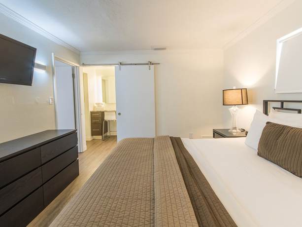 Imagen de la habitación del Hotel Hibiscus Suites - Gateway to Siesta Key. Foto 15