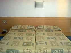 Imagen de la habitación del Hotel Hiblanc. Foto 3