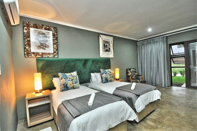 Imagen de la habitación del Hotel Hibon Lodge. Foto 16