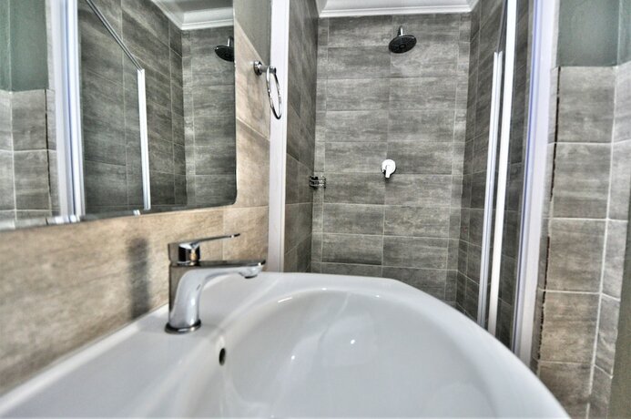 Imagen general del Hotel Hibon Lodge. Foto 7