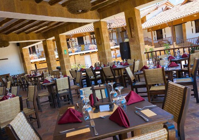 Imagen del bar/restaurante del Hotel Hicasua Boutique. Foto 3