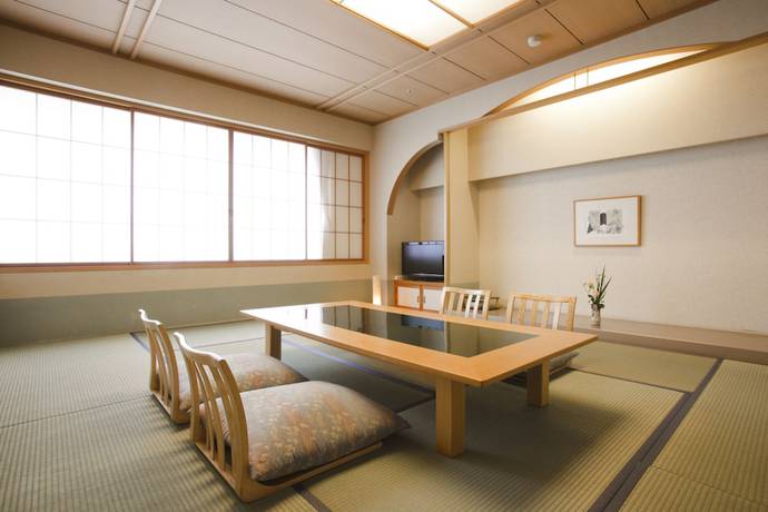 Imagen de los interiores del Hotel Hida Plaza. Foto 18