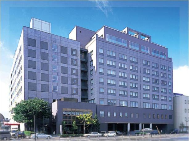 Imagen de los exteriores del Hotel Hida Plaza. Foto 15