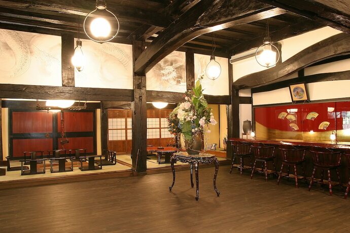 Imagen del bar/restaurante del Hotel Hida Tsuzuri Oboro. Foto 17