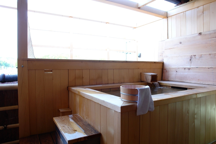 Imagen de la piscina del Hotel Hidatei Hanaougi. Foto 13