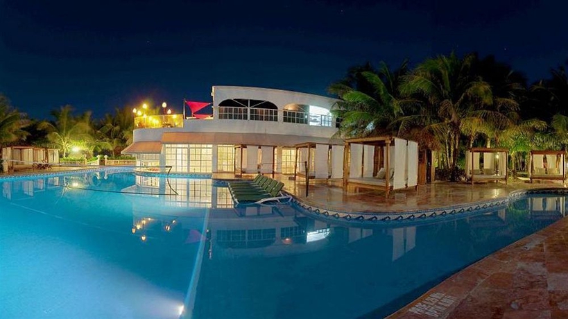 Imagen de la piscina del Hotel Hidden Beach Resort Au Naturel Adults Only - All Inclusive. Foto 13