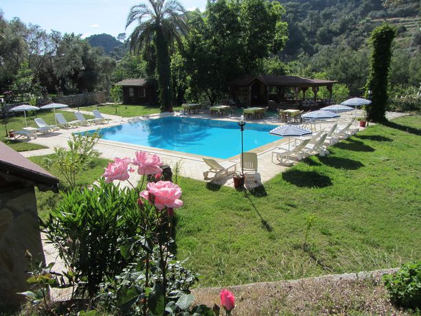 Imagen de los exteriores del Hotel Hidden Garden, Kas. Foto 10