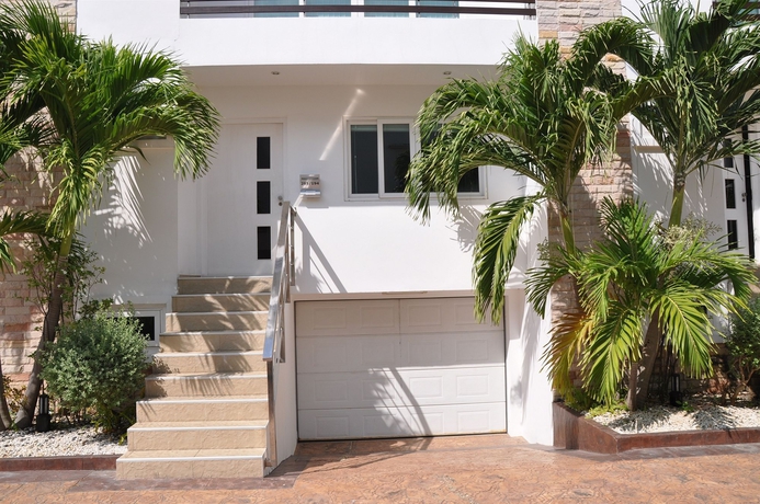 Imagen de los exteriores del Hotel Hidden Palm Pool Villas. Foto 12