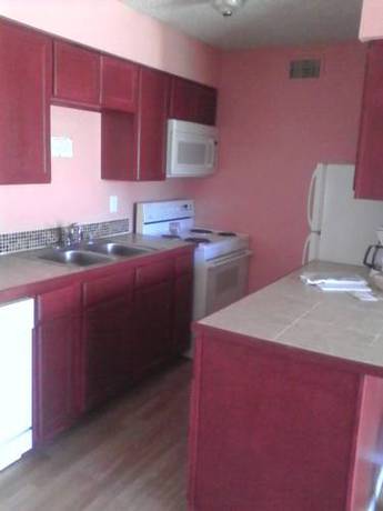 Imagen de la habitación del Hotel Hidden Palms Resort and Condominiums. Foto 4