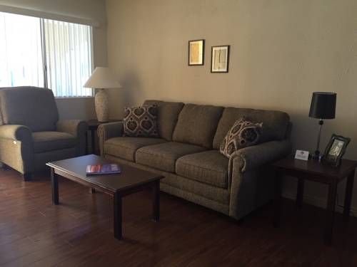 Imagen de la habitación del Hotel Hidden Palms Resort and Condominiums. Foto 9