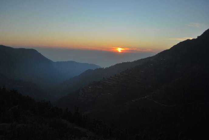 Imagen de los exteriores del Hotel Hidden Valley Camp, Pangot. Foto 9