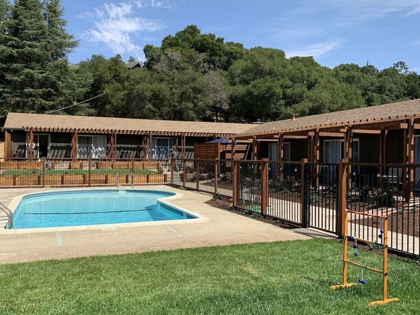 Imagen general del Hotel Hidden Valley Inn. Foto 8