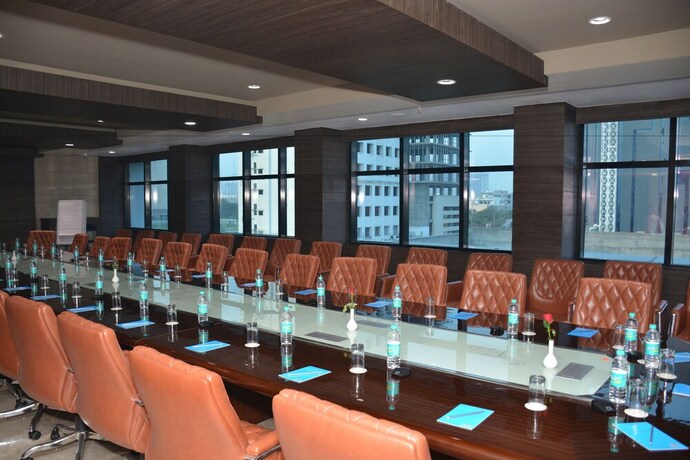 Imagen de los interiores del Hotel Hide Away Suites. Foto 29