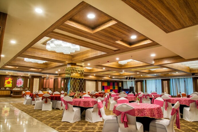 Imagen de los interiores del Hotel Hide Away Suites. Foto 31