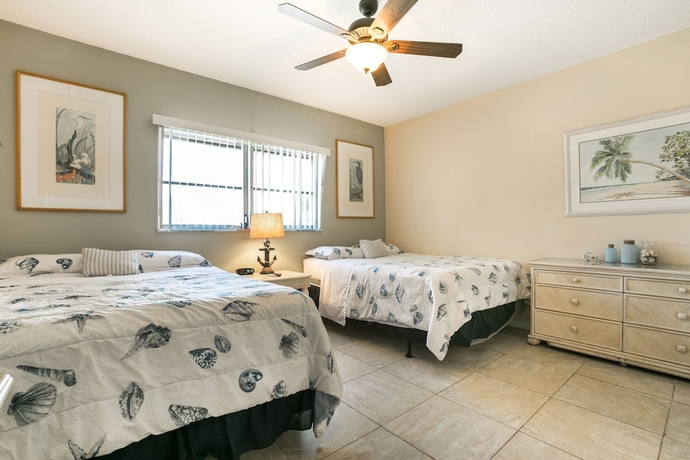Imagen de la habitación del Hotel Hideaway Waterfront Resort And. Foto 16