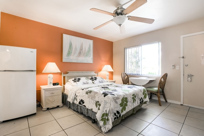 Imagen de la habitación del Hotel Hideaway Waterfront Resort And. Foto 17