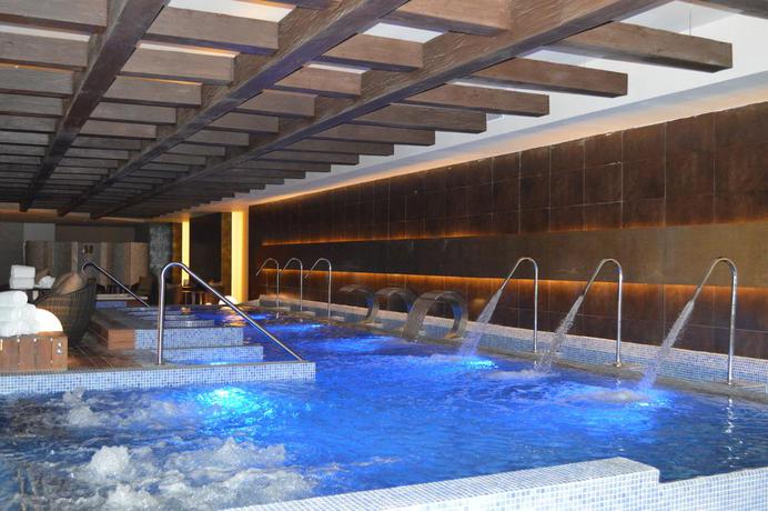Imagen general del Hotel Hideaway at Royalton Riviera Cancun All Inclusive. Foto 3