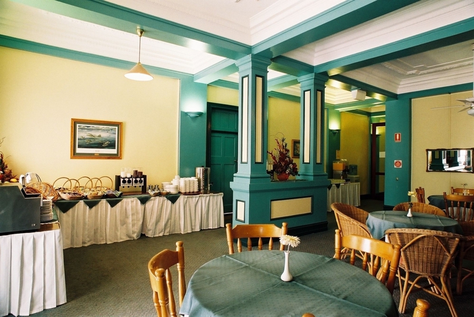 Imagen del bar/restaurante del Hotel Hides Cairns. Foto 4