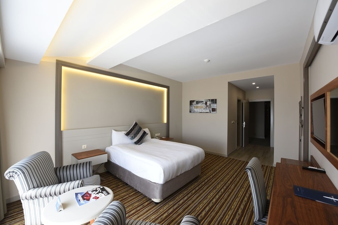 Imagen de la habitación del Hotel Hierapark Thermal and Spa Hotel. Foto 10