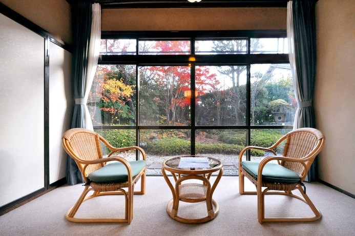 Imagen de la habitación del Hotel Higashi Ishikawa Ryokan. Foto 11