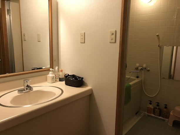 Imagen de la habitación del Hotel Higashidate. Foto 8