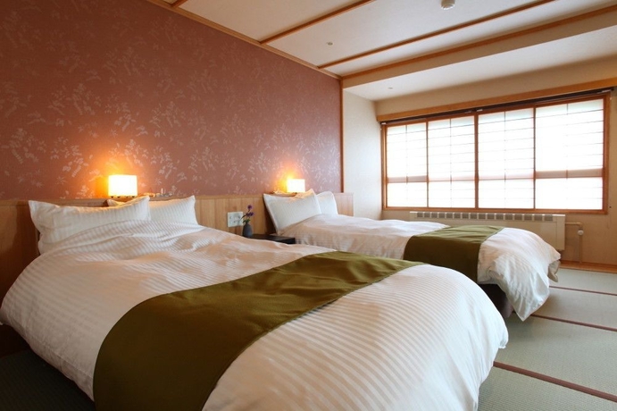 Imagen de la habitación del Hotel Higashidate. Foto 11