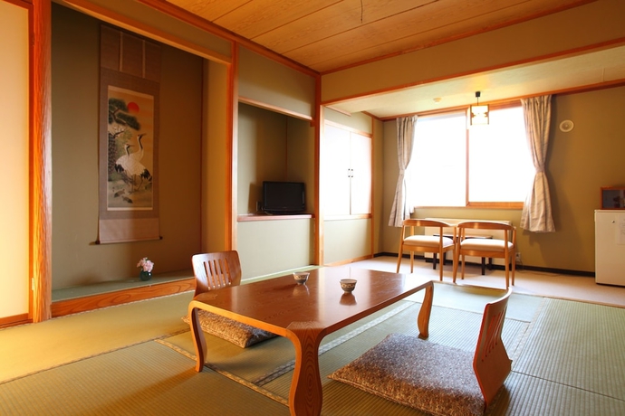 Imagen de la habitación del Hotel Higashidate. Foto 18