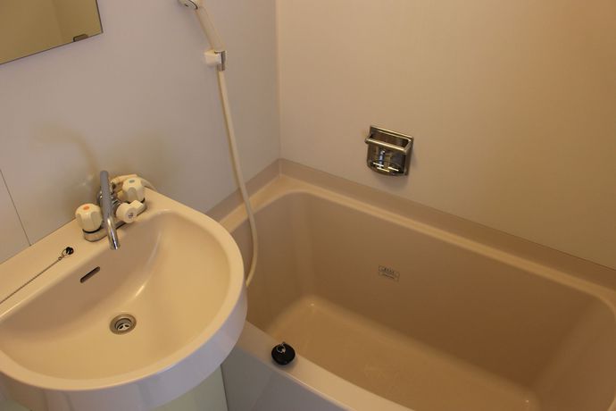 Imagen de los interiores del Hotel Higashihiroshima Hills Saijyo. Foto 20