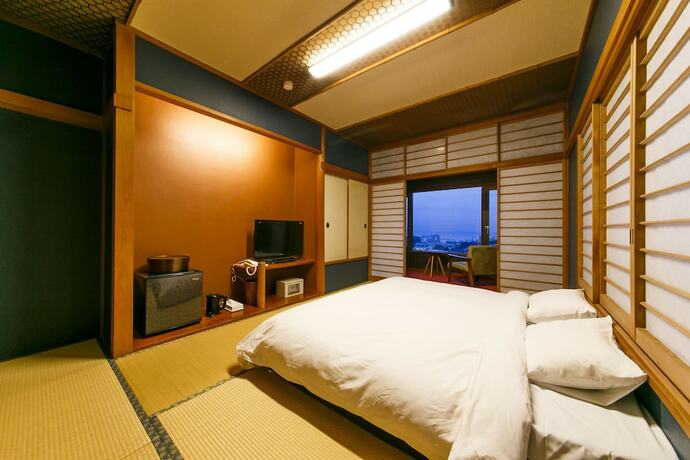 Imagen de la habitación del Hotel Higashiizu Koyoi. Foto 11