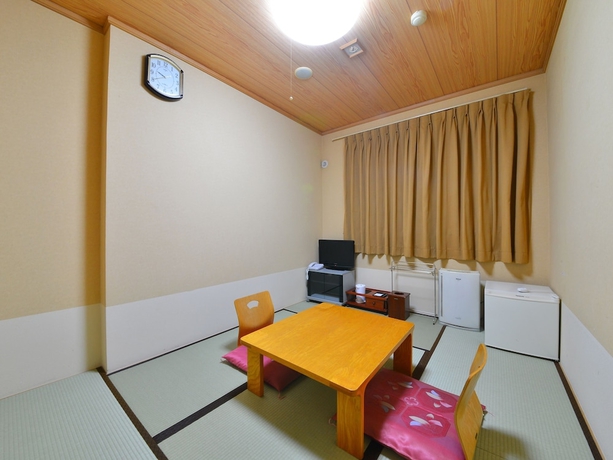 Imagen de la habitación del Hotel HigashimaeOnsen Akitaya. Foto 16