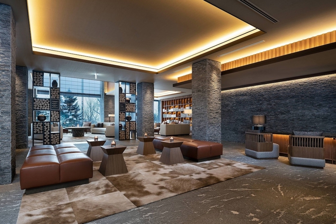 Imagen de los interiores del Hotel Higashiyama Niseko Village, A Ritz-carlton Reserve. Foto 13