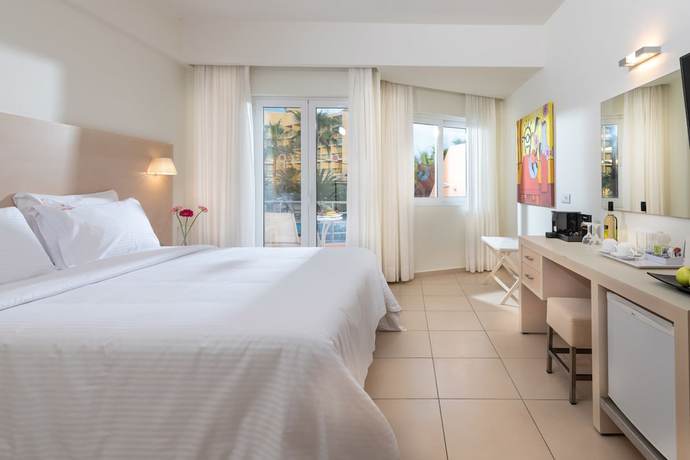 Imagen de la habitación del Hotel High Beach. Foto 14