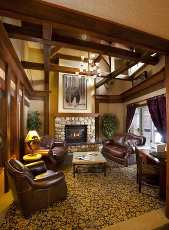Imagen de los interiores del Hotel High Country Inn. Foto 16