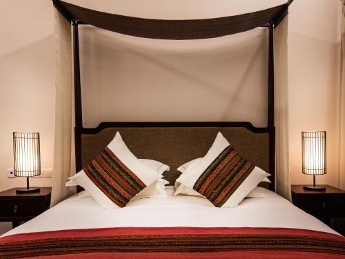 Imagen de la habitación del Hotel High Mountain Resort Shangri-la. Foto 9