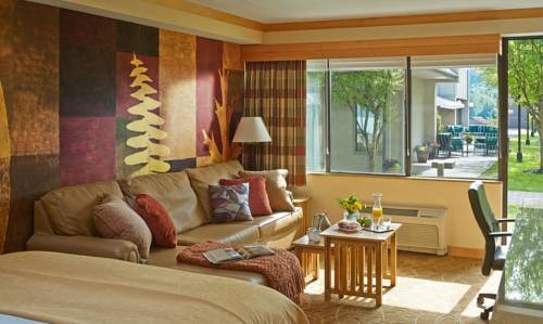 Imagen de la habitación del Hotel High Peaks Resort. Foto 10