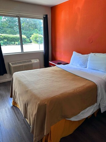 Imagen de la habitación del Hotel High Point Arcadia Inn. Foto 16