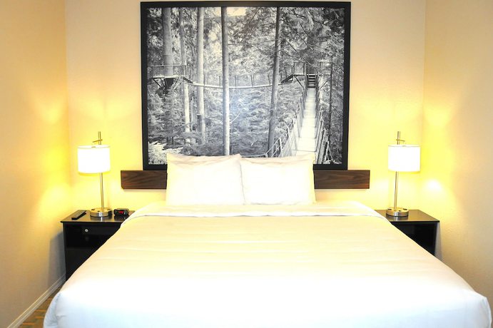 Imagen de la habitación del Hotel High Point Inn & Suites Peace River. Foto 2