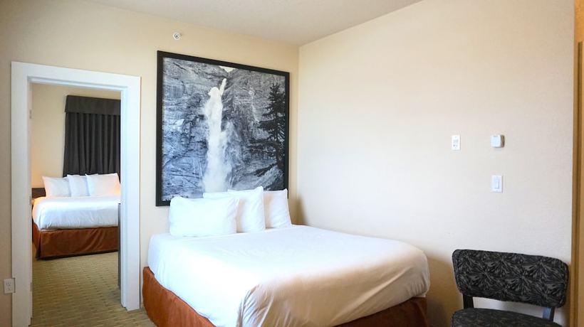 Imagen de la habitación del Hotel High Point Inn & Suites Peace River. Foto 13