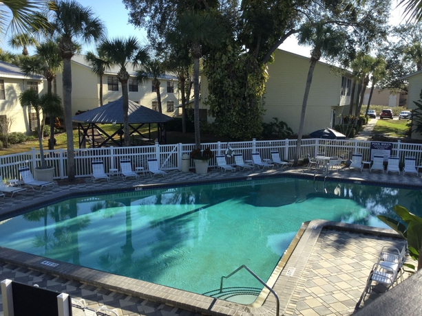 Imagen de la piscina del Hotel High Point World Resort. Foto 17
