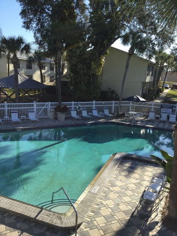 Imagen de la piscina del Hotel High Point World Resort. Foto 18